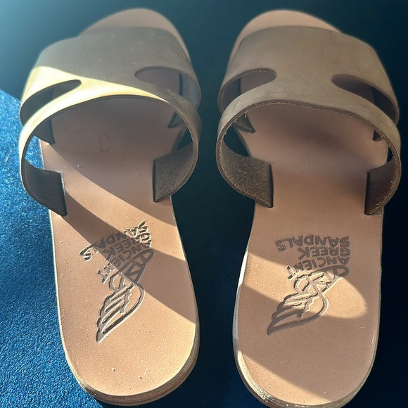 Ancient Greek Sandals - Picture 2 of 5